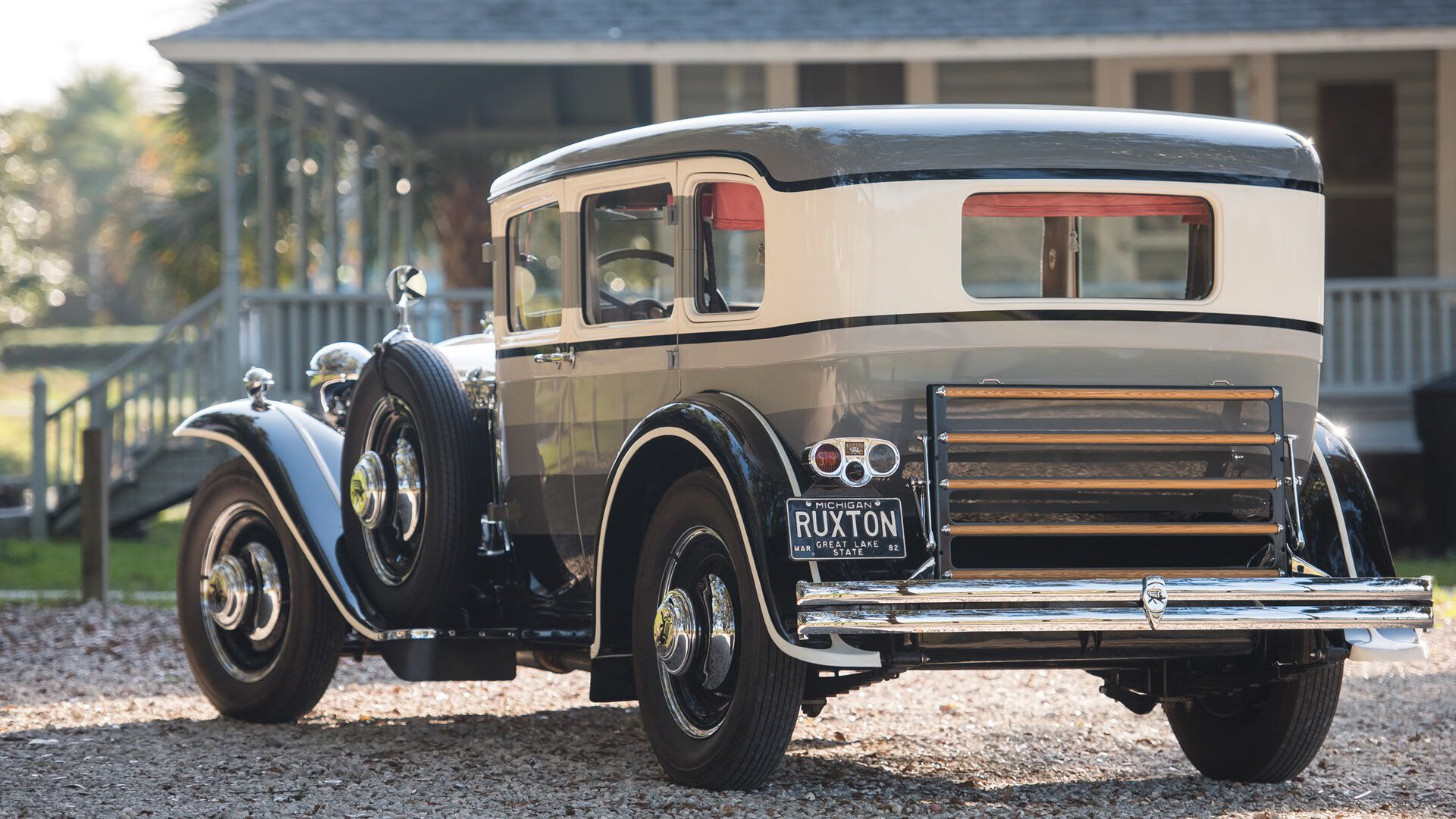 孤岛与潮水，当蒂亚戈以沉默统治喧哗