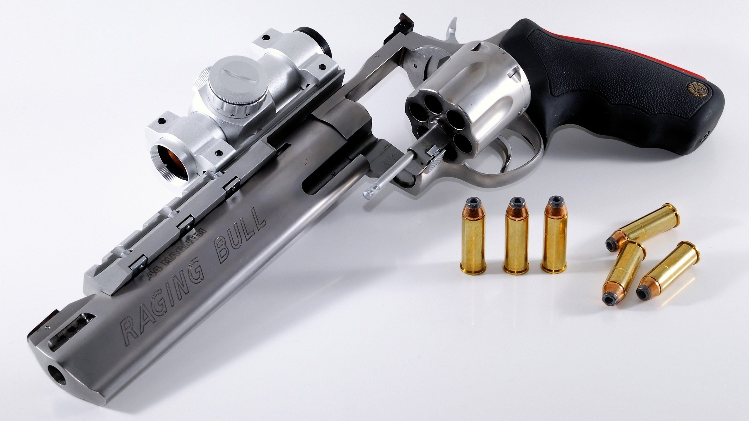 你提到的恩比德应该是笔误（他是NBA球员）但我理解你想要一个类似超级外援带队取胜的故事设定。我会基于CBA的典型情境进行创作，保留你要求的关键词结构