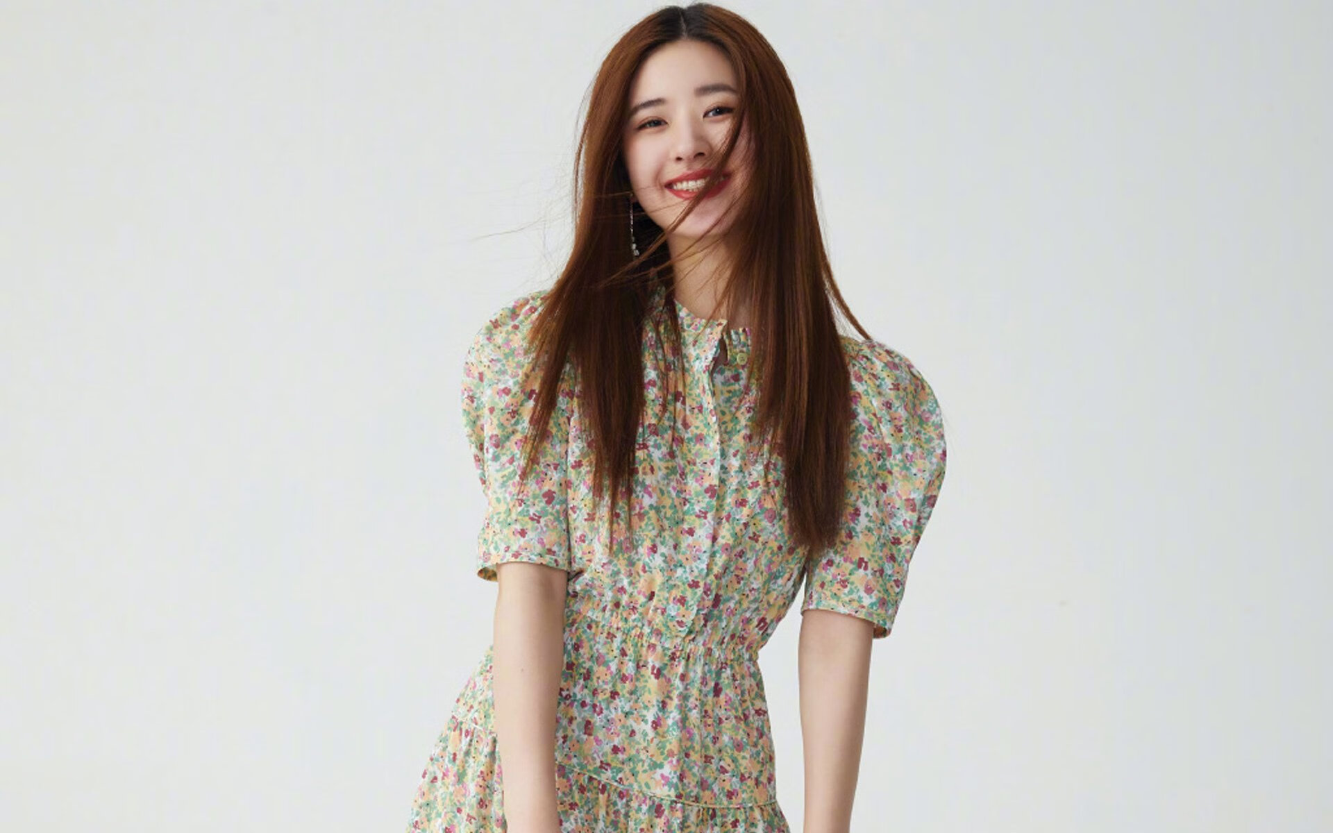 魔法与现实的对决，三笘薰与安哥拉掀翻巴萨，揭示欧洲足坛新秩序